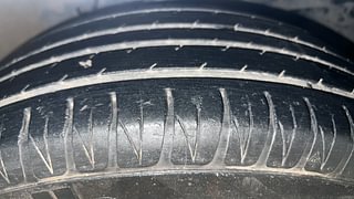 Used 2015 Honda City [2014-2017] VX CVT Petrol Automatic tyres RIGHT FRONT TYRE TREAD VIEW