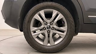 Used 2019 Kia Seltos HTX D Diesel Manual tyres RIGHT REAR TYRE RIM VIEW