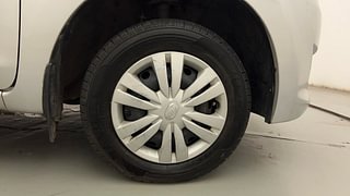 Used 2016 Datsun GO [2014-2019] T Petrol Manual tyres RIGHT FRONT TYRE RIM VIEW