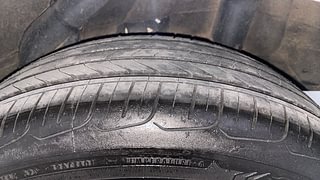 Used 2019 Hyundai Verna [2017-2020] 1.6 VTVT SX (O) AT Petrol Automatic tyres LEFT REAR TYRE TREAD VIEW