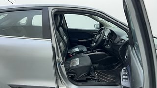 Used 2019 Maruti Suzuki Baleno [2019-2022] Delta Petrol Petrol Manual interior RIGHT SIDE FRONT DOOR CABIN VIEW