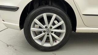 Used 2017 Volkswagen Ameo Highline Petrol+cng(outside fitted) Petrol+cng Manual tyres RIGHT REAR TYRE RIM VIEW