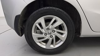 Used 2016 honda Jazz V Petrol Manual tyres RIGHT REAR TYRE RIM VIEW