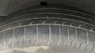 Used 2011 Toyota Innova [2008-2013] 2.5 V 8 STR Diesel Manual tyres LEFT REAR TYRE TREAD VIEW