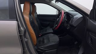 Used 2017 Renault Kwid [2016-2019] 1.0 RXT Petrol Manual interior RIGHT SIDE FRONT DOOR CABIN VIEW