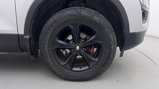 Used 2019 Tata Harrier XT Diesel Manual tyres RIGHT FRONT TYRE RIM VIEW