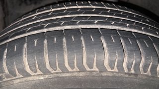 Used 2016 Honda City [2014-2017] V Petrol Manual tyres LEFT FRONT TYRE TREAD VIEW