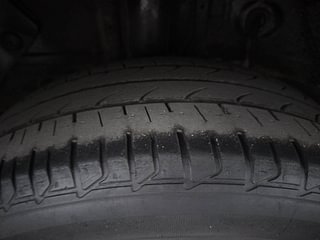Used 2019 Hyundai i20 Active [2015-2020] 1.2 SX Petrol Manual tyres RIGHT REAR TYRE TREAD VIEW