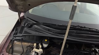 Used 2016 Honda City [2014-2017] V Petrol Manual engine ENGINE RIGHT SIDE HINGE & APRON VIEW