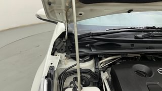 Used 2015 Toyota Corolla Altis [2014-2017] VL AT Petrol Petrol Automatic engine ENGINE RIGHT SIDE HINGE & APRON VIEW