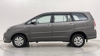 Used 2011 Toyota Innova [2008-2013] 2.5 V 8 STR Diesel Manual exterior LEFT SIDE VIEW