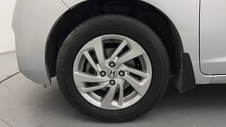 Used 2016 honda Jazz V Petrol Manual tyres LEFT FRONT TYRE RIM VIEW