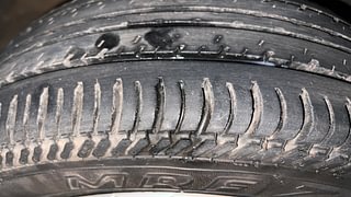 Used 2011 Toyota Etios [2010-2017] G Petrol Manual tyres RIGHT FRONT TYRE TREAD VIEW