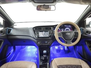 Used 2019 Hyundai i20 Active [2015-2020] 1.2 SX Petrol Manual interior DASHBOARD VIEW