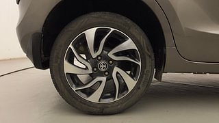 Used 2020 Toyota Glanza [2019-2022] G Hybrid Petrol Manual tyres RIGHT REAR TYRE RIM VIEW