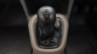 Used 2015 Hyundai Xcent [2014-2017] Prime T Plus CRDI Diesel Manual interior GEAR  KNOB VIEW