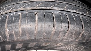 Used 2015 Honda Brio [2011-2016] VX AT Petrol Automatic tyres LEFT REAR TYRE TREAD VIEW