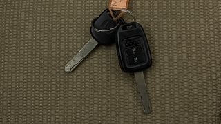 Used 2016 honda Jazz V Petrol Manual extra CAR KEY VIEW