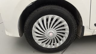 Used 2018 Hyundai Grand i10 [2017-2020] Sportz 1.2 Kappa VTVT CNG (Outside Fitted) Petrol+cng Manual tyres LEFT FRONT TYRE RIM VIEW