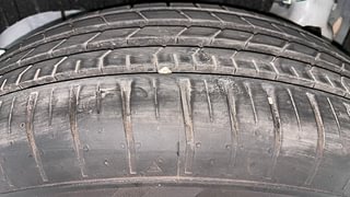Used 2024 Mahindra XUV 300 1.2L W8(O) 6MT BS6 PH2 Petrol Manual tyres RIGHT REAR TYRE TREAD VIEW