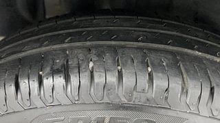 Used 2022 Maruti Suzuki Swift ZXI AMT Petrol Automatic tyres RIGHT REAR TYRE TREAD VIEW