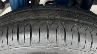 Used 2016 Maruti Suzuki Alto K10 [2014-2019] VXI AMT Petrol Automatic tyres RIGHT REAR TYRE TREAD VIEW