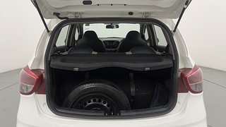 Used 2018 Hyundai Grand i10 [2017-2020] Sportz 1.2 Kappa VTVT CNG (Outside Fitted) Petrol+cng Manual interior DICKY INSIDE VIEW