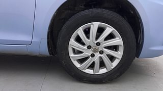 Used 2015 Maruti Suzuki Swift Dzire VXI AT Petrol Automatic tyres RIGHT FRONT TYRE RIM VIEW