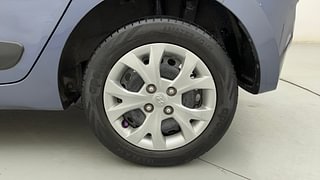 Used 2016 Hyundai Grand i10 [2013-2017] Sportz 1.2 Kappa VTVT Petrol Manual tyres LEFT REAR TYRE RIM VIEW