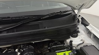 Used 2021 Hyundai Venue [2019-2022] SX 1.0 (O) Turbo iMT Petrol Manual engine ENGINE LEFT SIDE HINGE & APRON VIEW
