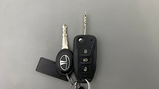 Used 2016 Tata Zest [2014-2019] XMS Petrol Petrol Manual extra CAR KEY VIEW