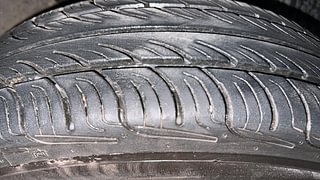 Used 2016 Renault Kwid [2015-2019] RXT Petrol Manual tyres RIGHT FRONT TYRE TREAD VIEW