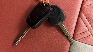 Used 2019 Hyundai Grand i10 [2017-2020] Sportz 1.2 Kappa VTVT Petrol Manual extra CAR KEY VIEW