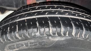 Used 2019 Maruti Suzuki Swift [2017-2021] VXi Petrol Manual tyres RIGHT REAR TYRE TREAD VIEW