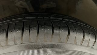 Used 2012 Hyundai i10 [2010-2016] Sportz 1.2 Petrol Petrol Manual tyres LEFT FRONT TYRE TREAD VIEW