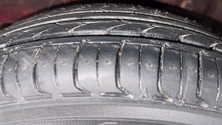 Used 2016 Hyundai Eon [2011-2018] Magna + Petrol Manual tyres RIGHT REAR TYRE TREAD VIEW