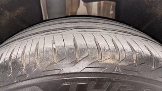 Used 2016 Skoda Superb [2016-2019] L&K TSI AT Petrol Automatic tyres RIGHT REAR TYRE TREAD VIEW