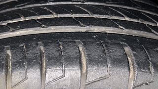 Used 2021 Maruti Suzuki S-Cross Alpha 1.5 AT Petrol Automatic tyres RIGHT REAR TYRE TREAD VIEW