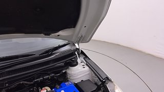 Used 2014 Maruti Suzuki Ciaz [2014-2017] ZDi Diesel Manual engine ENGINE LEFT SIDE HINGE & APRON VIEW