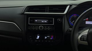 Used 2017 Honda Brio [2017-2018] S MT Petrol Manual interior MUSIC SYSTEM & AC CONTROL VIEW