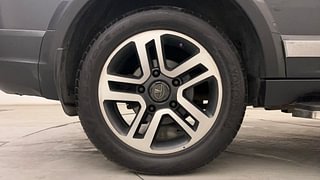 Used 2017 Tata Hexa XT 4x2 6 STR Diesel Manual tyres RIGHT REAR TYRE RIM VIEW