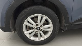 Used 2016 Hyundai Creta [2015-2018] 1.6 SX Plus Petrol Petrol Manual tyres LEFT FRONT TYRE RIM VIEW