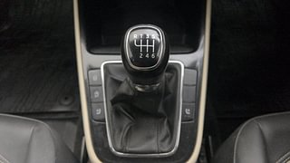 Used 2022 Skoda Slavia Style 1.0L TSI MT Petrol Manual interior GEAR  KNOB VIEW