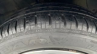 Used 2017 Hyundai Xcent [2017-2019] S AT Petrol Petrol Automatic tyres RIGHT FRONT TYRE TREAD VIEW