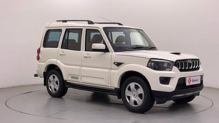 Used 2018 Mahindra Scorpio [2017-2020] S7 120 PS Diesel Manual exterior RIGHT FRONT CORNER VIEW