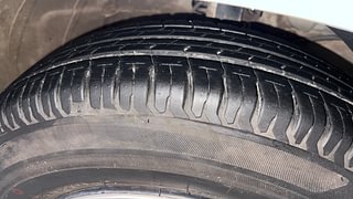Used 2020 Maruti Suzuki Swift [2017-2021] VXI AMT Petrol Automatic tyres RIGHT FRONT TYRE TREAD VIEW