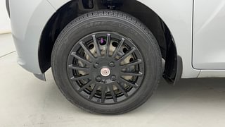 Used 2018 Hyundai New Santro 1.1 Sportz AMT Petrol Automatic tyres LEFT FRONT TYRE RIM VIEW