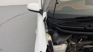 Used 2019 Hyundai Elite i20 [2018-2020] Magna Plus 1.2 Petrol Manual engine ENGINE RIGHT SIDE HINGE & APRON VIEW