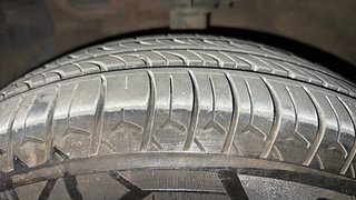 Used 2017 Hyundai Xcent [2017-2019] E Diesel Diesel Manual tyres LEFT FRONT TYRE TREAD VIEW