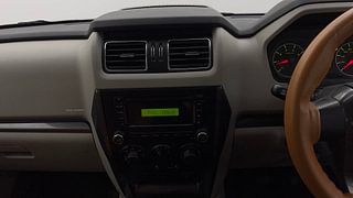 Used 2018 Mahindra Scorpio [2017-2020] S7 120 PS Diesel Manual top_features Integrated (in-dash) music system